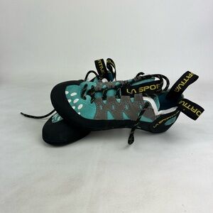 La Sportiva Tarantulace Sz EUR 36 / USA 4.5 / UK 3.5 climbing shoes